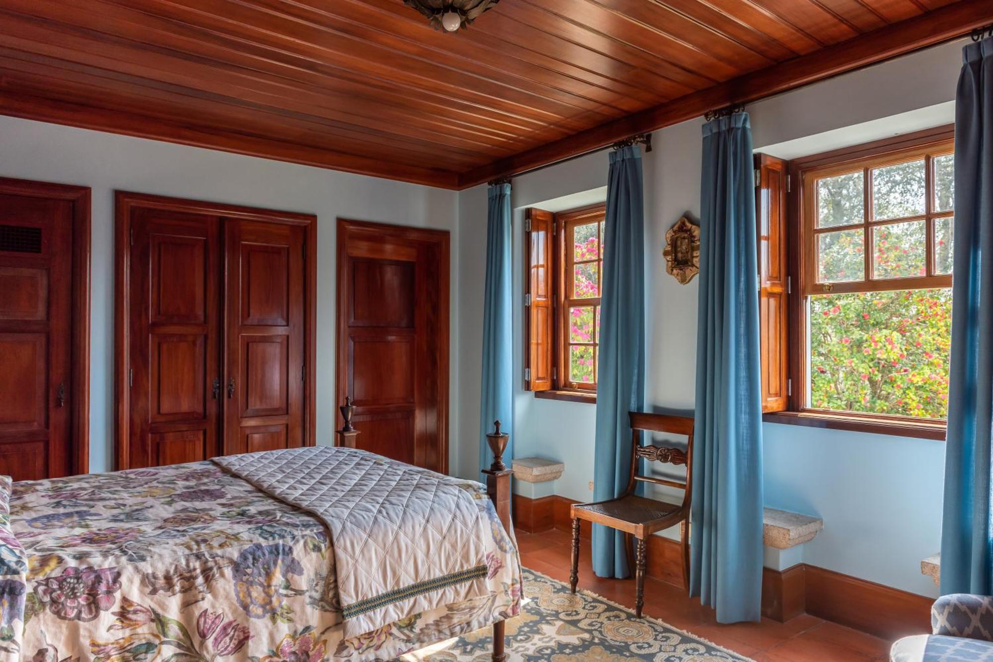 Гостевой дом Quinta De Mouraes Casa Dos Rododendros Lever Экстерьер фото